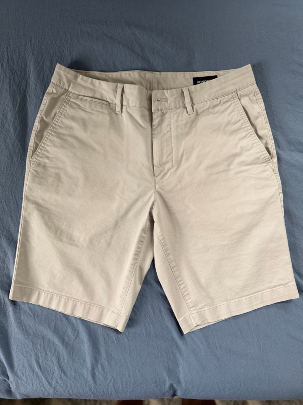 Bonobos Men’s Light Beige Chino Shorts - 9”